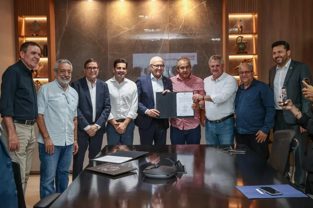 Pivetta firma convênios de mais de R$ 30 milhões para Noroeste de MT