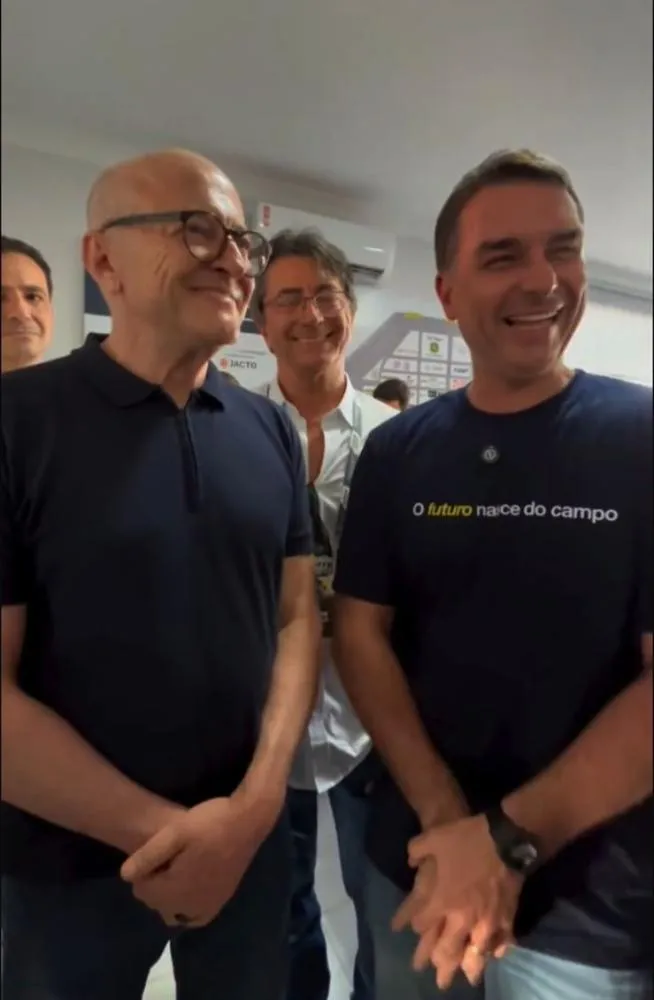 Bolsonaro aponta aliança ampla em torno do seu nome em MT